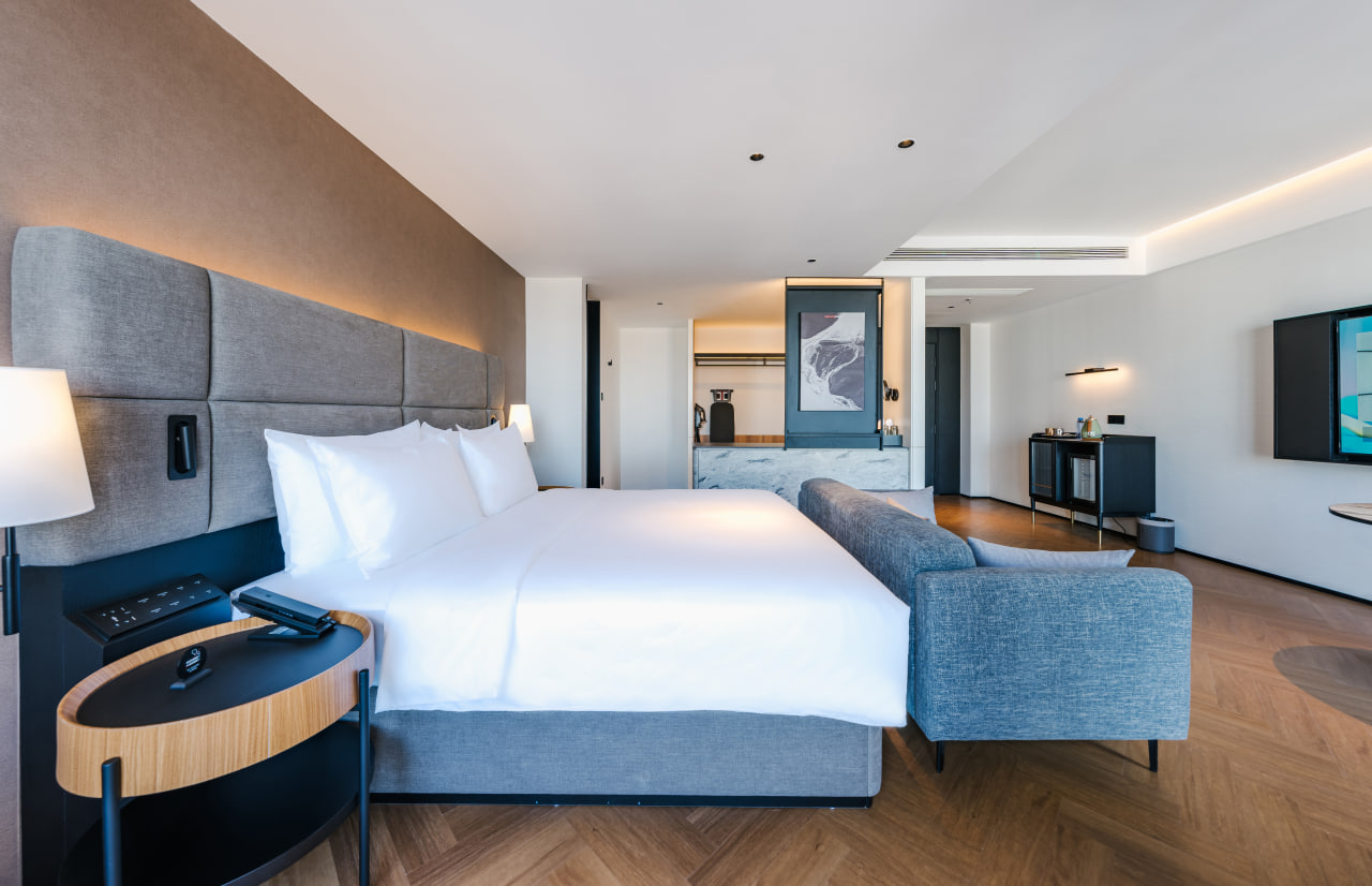 Deluxe Double Disability Room